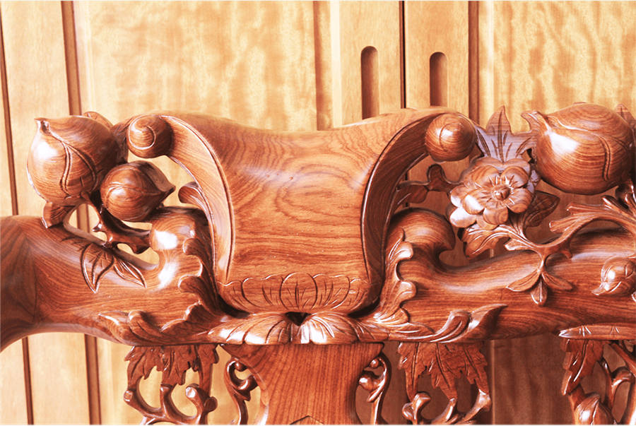Nhận biết và phân biệt bàn ghế gỗ được làm từ gỗ hương thật